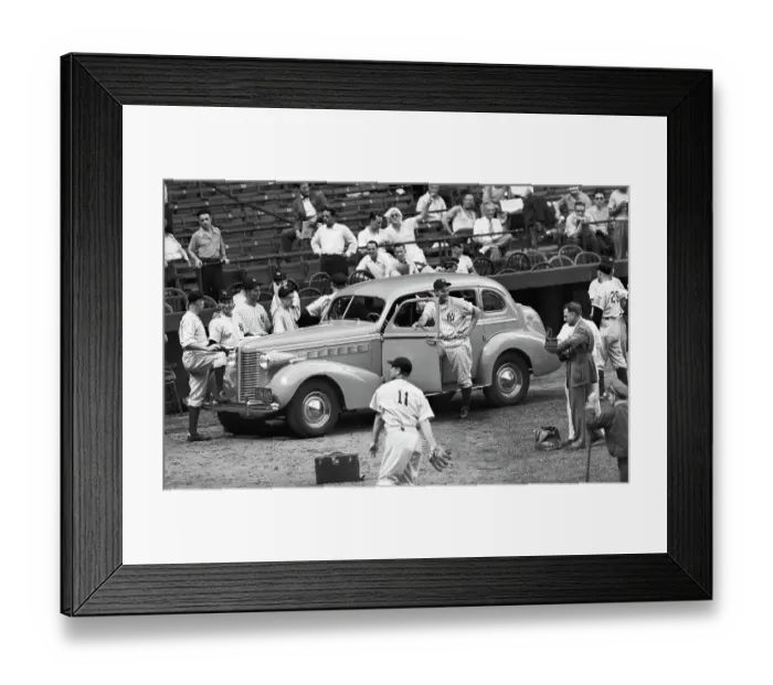 Framed Print : Lou Gehrig Given A Car At Stadium