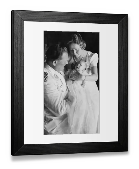 Framed Print : Hermann Goering with Wife and Daughter Framed Print : Hermann Goering with Wife and Daughter