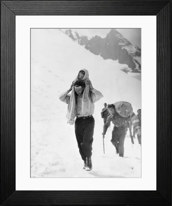 Framed Print : Spanish Father Carrying His Child with Fellow Refugees Behind Framed Print : Spanish Father Carrying His Child with Fellow Refugees Behind