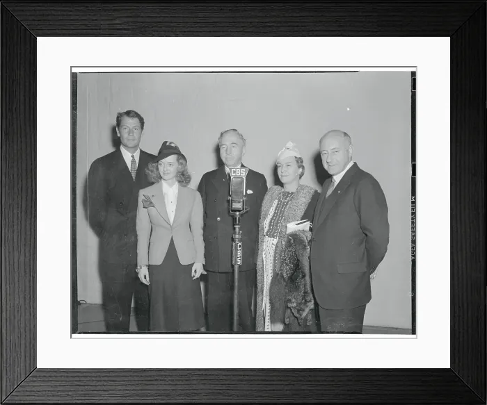 Framed Print : English Nobility Visiting Cecil B. DeMille Backstage Framed Print : English Nobility Visiting Cecil B. DeMille Backstage