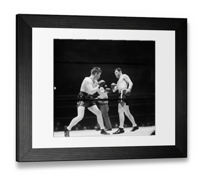 Framed Print : Jim Braddock Boxing Against Tommy Farr Framed Print : Jim Braddock Boxing Against Tommy Farr