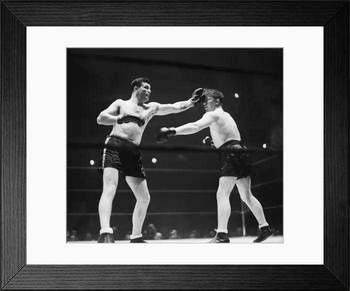 Framed Print : Jim Braddock Boxing Against Tommy Farr