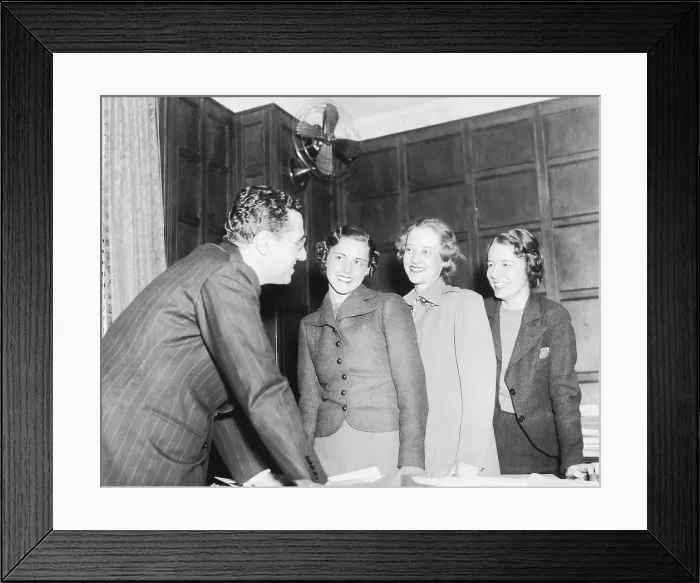 Framed Print : George Cukor with Actresses Framed Print : George Cukor with Actresses