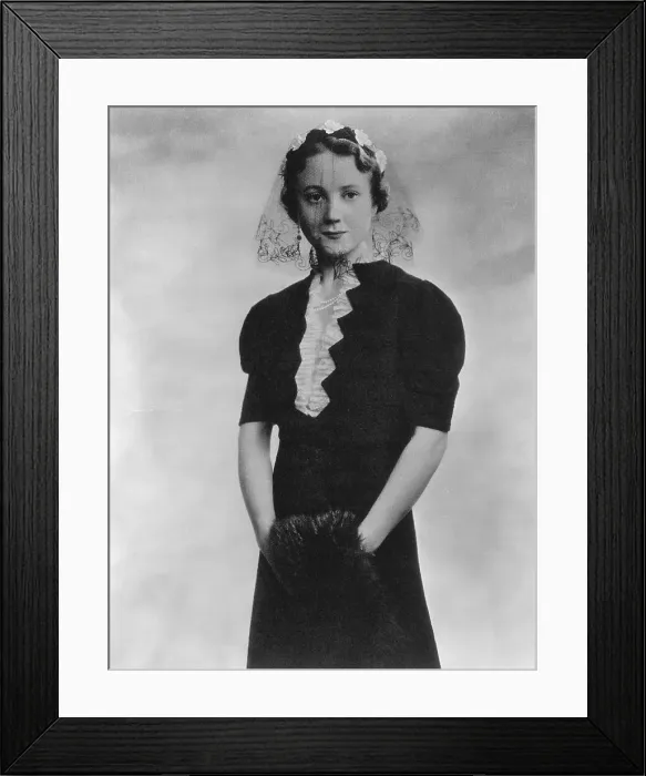 Framed Print : Holman Gregory's Second Wife Framed Print : Holman Gregory's Second Wife