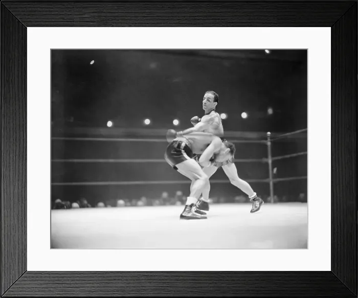 Framed Print : Henry Armstrong Ducking a Punch Framed Print : Henry Armstrong Ducking a Punch