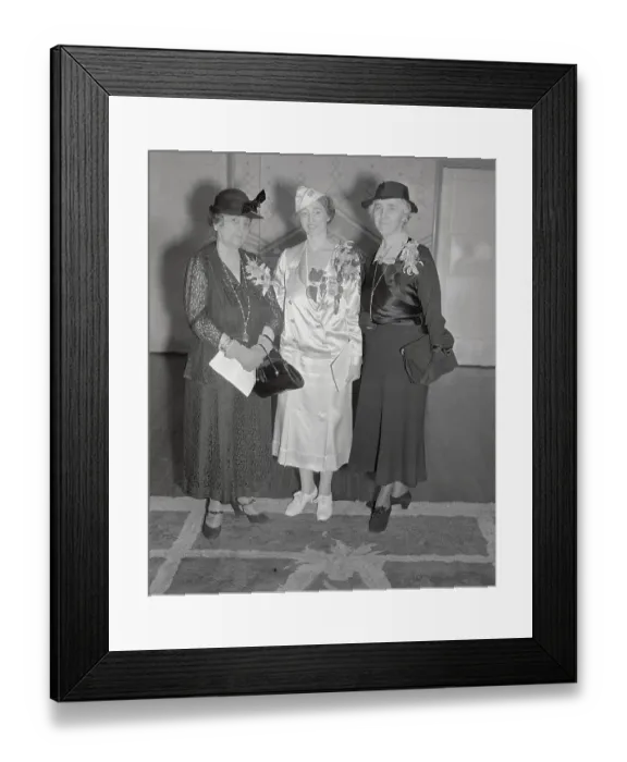 Framed Print : World War Woman Veteran Dorothy Frooks with Mrs Harrison and Mrs Hoover Framed Print : World War Woman Veteran Dorothy Frooks with Mrs Harrison and Mrs Hoover