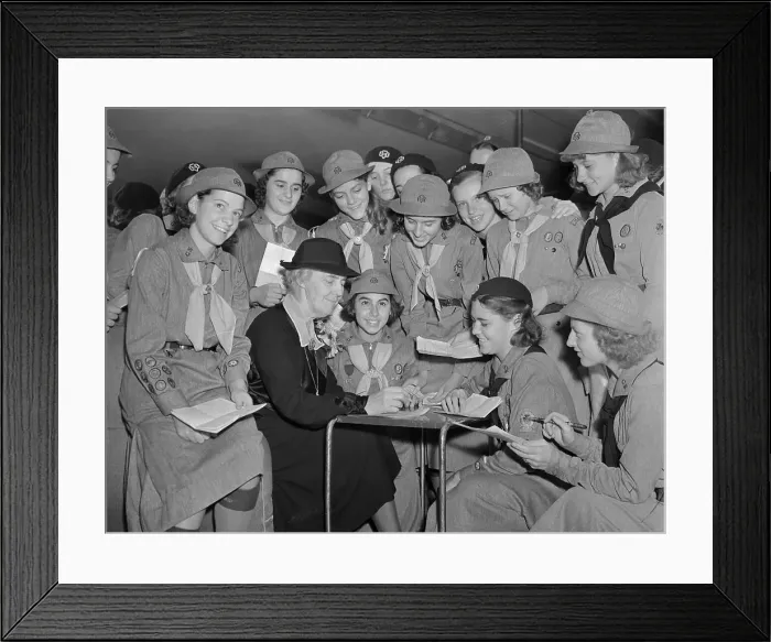 Framed Print : Mrs. Herbert Hoover Signing Cards for Girl Scouts