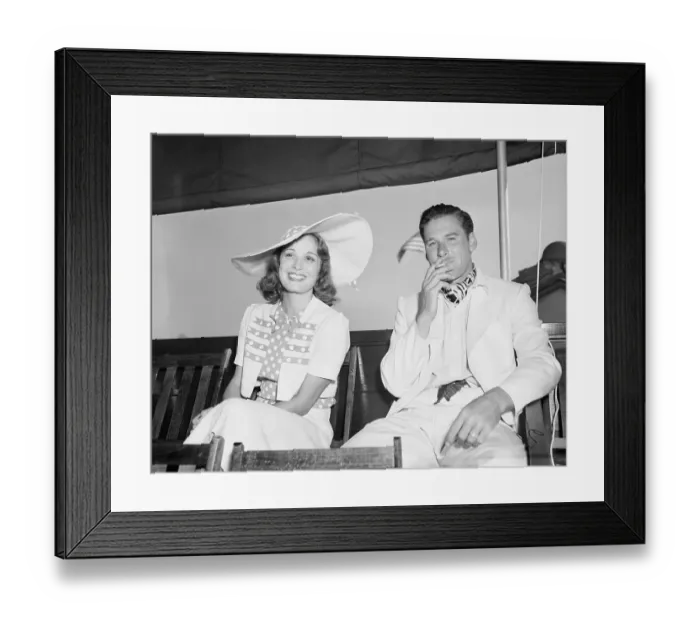 Framed Print : Errol Flynn and Lili Damita at Tennis Championship Framed Print : Errol Flynn and Lili Damita at Tennis Championship