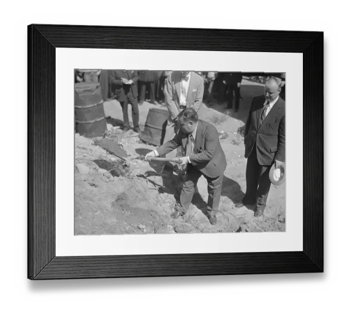 Framed Print : Mayor F.H. LaGuardia Digs First Spadeful of Dirt at Airport under Renovation