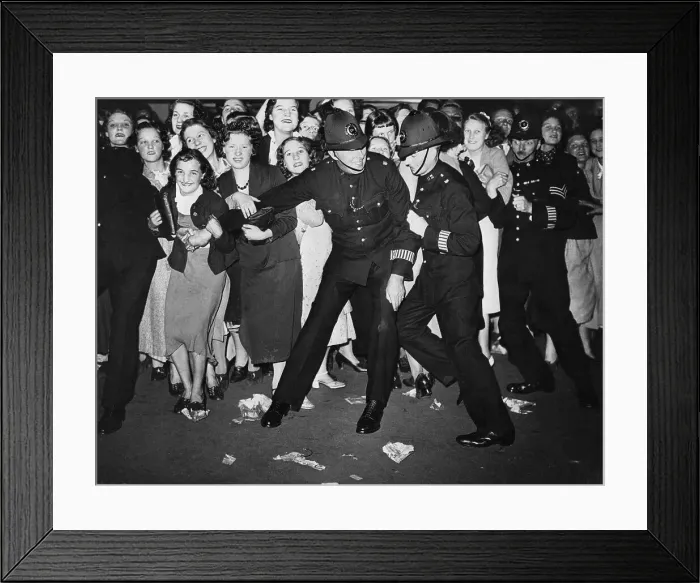 Framed Print : London Bobbies Restraining Female Crowd Framed Print : London Bobbies Restraining Female Crowd