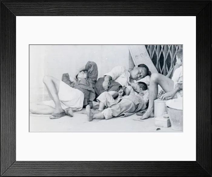 Framed Print : Chinese Family Homeless in Street Framed Print : Chinese Family Homeless in Street