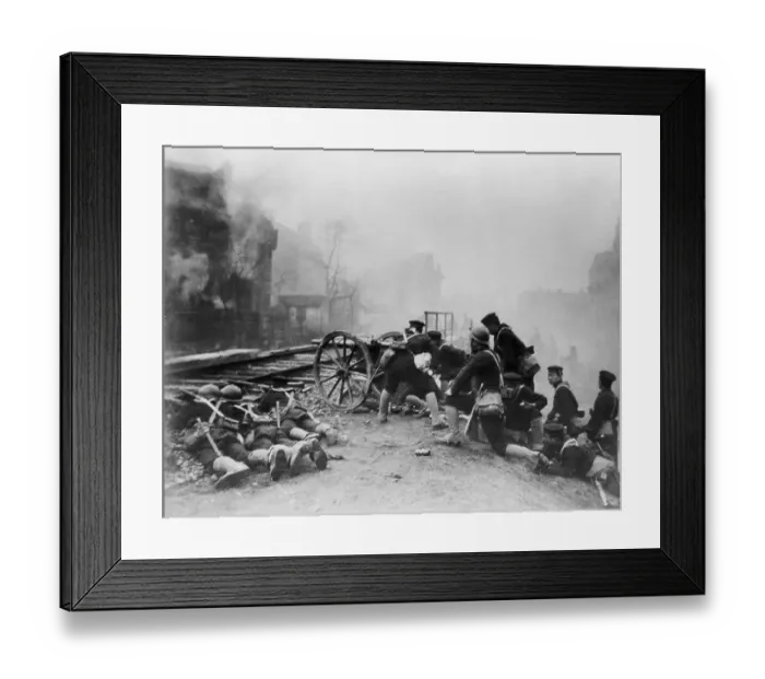 Framed Print : Scene Of Fighting Between Japanese / Chine Framed Print : Scene Of Fighting Between Japanese / Chine