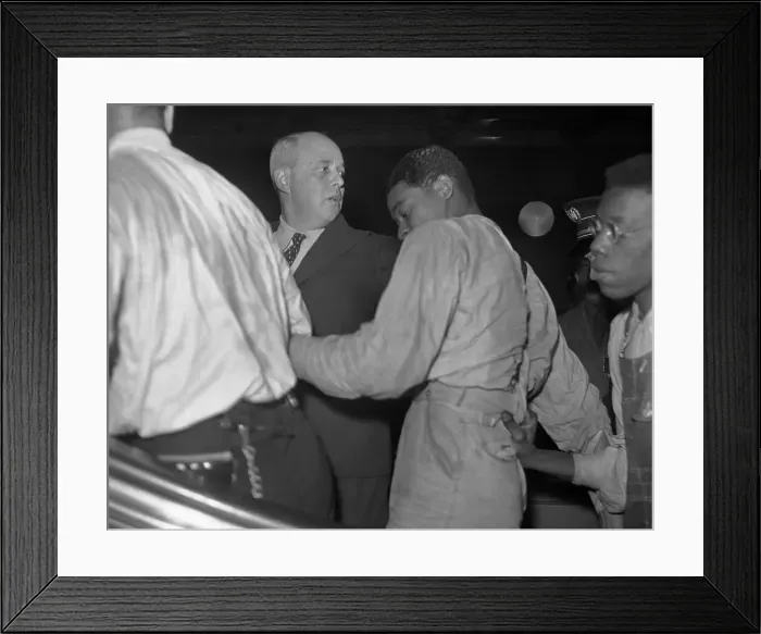 Framed Print : Samuel Leibowitz with Scottsboro Youth Eugene Williams Framed Print : Samuel Leibowitz with Scottsboro Youth Eugene Williams