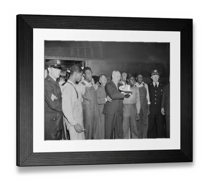 Framed Print : Acquitted Scottsboro Trial Defendants with Attorney Samuel Leibowitz Framed Print : Acquitted Scottsboro Trial Defendants with Attorney Samuel Leibowitz