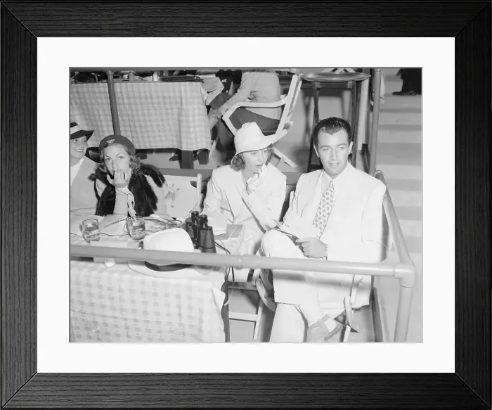 Framed Print : Barbara Stanwyck & Robert Taylor W / Paper Framed Print : Barbara Stanwyck & Robert Taylor W / Paper