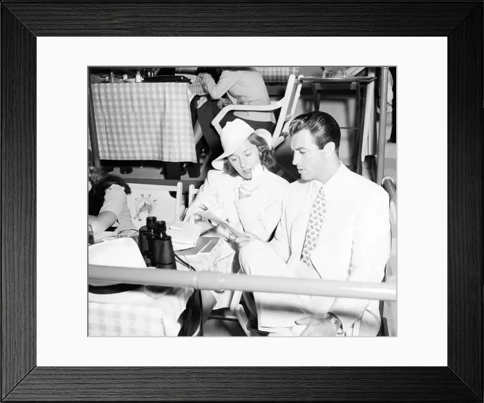 Framed Print : Barbara Stanwyck and Robert Taylor Framed Print : Barbara Stanwyck and Robert Taylor