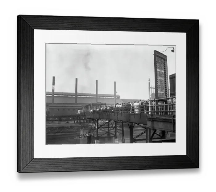 Framed Print : Workers Return to jobs at Steel Plant Framed Print : Workers Return to jobs at Steel Plant