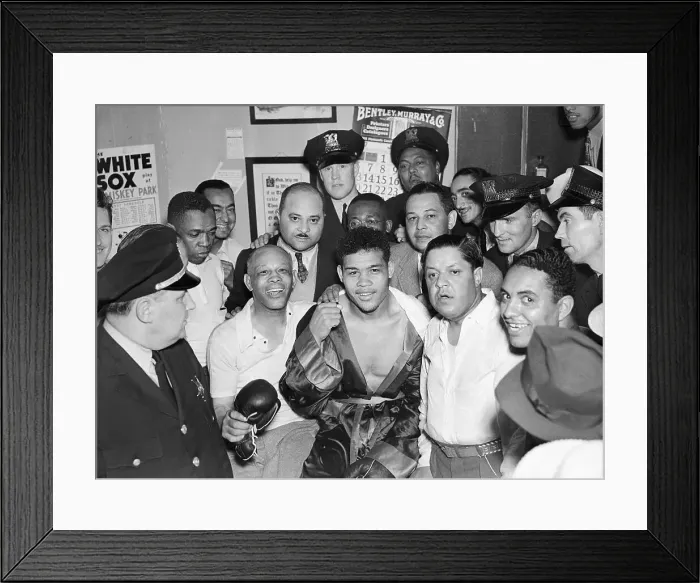 Framed Print : Boxer Joe Louis Showing Knockout Fist Framed Print : Boxer Joe Louis Showing Knockout Fist