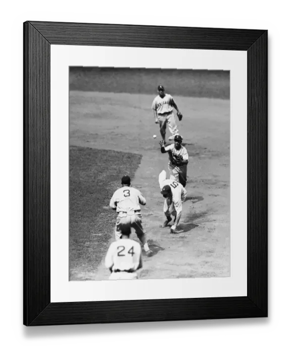 Framed Print : Joe DiMaggio Running Between Bases Framed Print : Joe DiMaggio Running Between Bases
