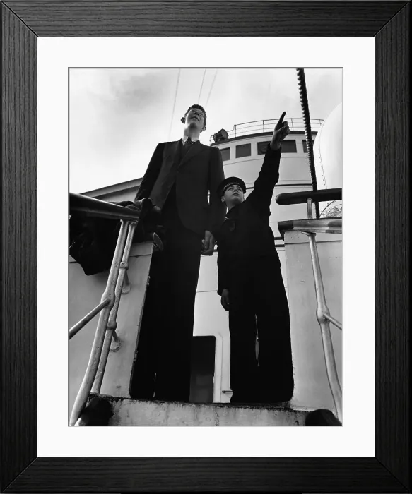 Framed Print : Robert Wadlow and Sailor on Ship Framed Print : Robert Wadlow and Sailor on Ship