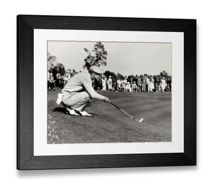 Framed Print : Byron Nelson Lining up Golf Shot Framed Print : Byron Nelson Lining up Golf Shot