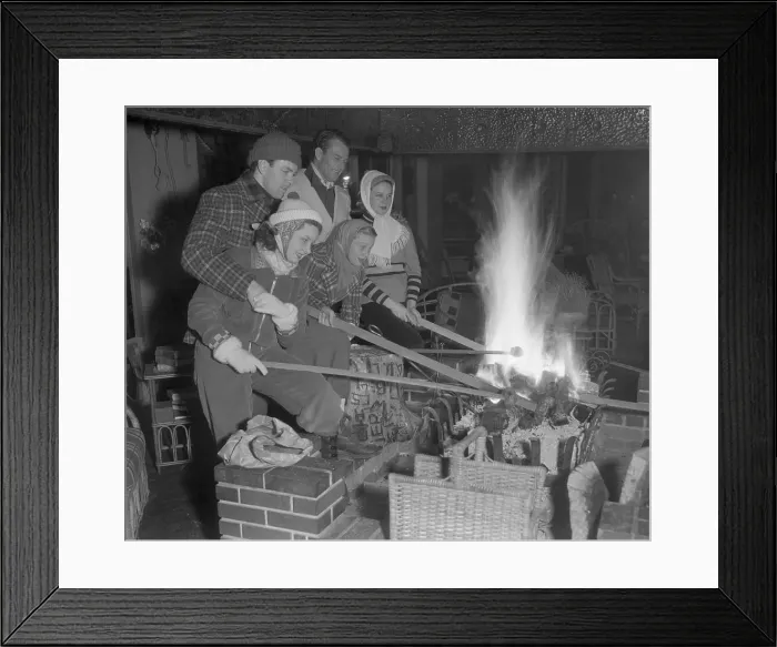 Framed Print : John Wayne Framed Print : John Wayne