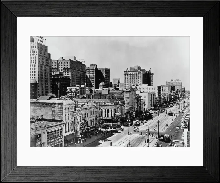 Framed Print : Canal Street Framed Print : Canal Street