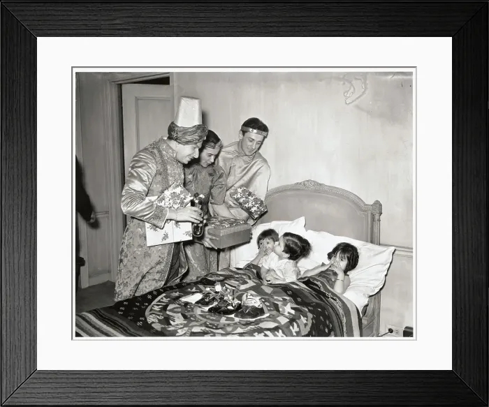 Framed Print : Three Wise Men Giving Children Gifts Framed Print : Three Wise Men Giving Children Gifts