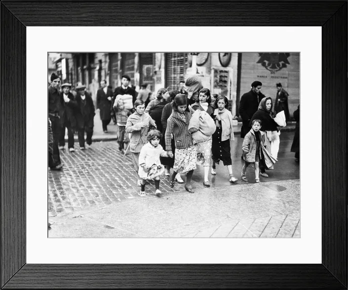 Framed Print : Women And Children Leave Madrid Framed Print : Women And Children Leave Madrid