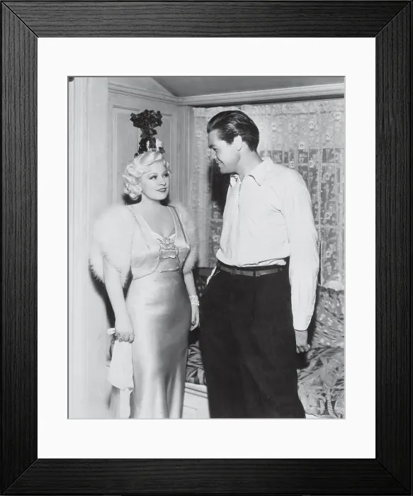 Framed Print : Mae West and Henry Hathaway Framed Print : Mae West and Henry Hathaway