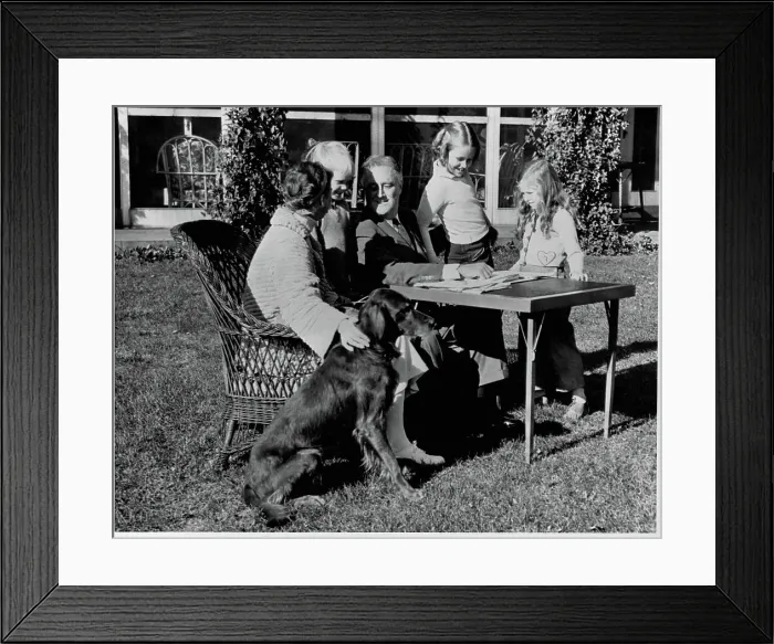 Framed Print : Roosevelt Family at Hyde Park Estate Framed Print : Roosevelt Family at Hyde Park Estate