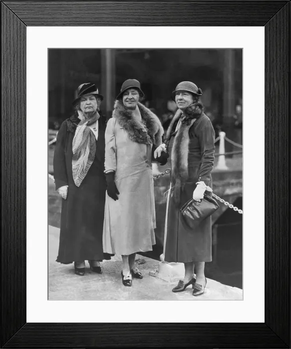 Framed Print : Anne Sullivan and Helen Keller Framed Print : Anne Sullivan and Helen Keller