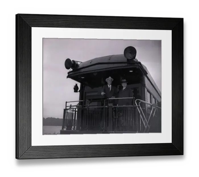 Framed Print : Roosevelt Leaves for Syracuse Framed Print : Roosevelt Leaves for Syracuse