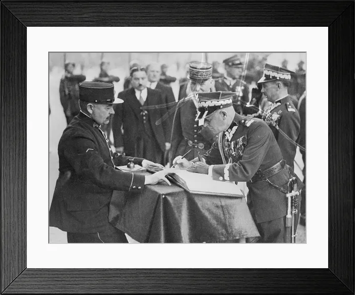 Framed Print : General Rydz-Smigly Visiting Paris