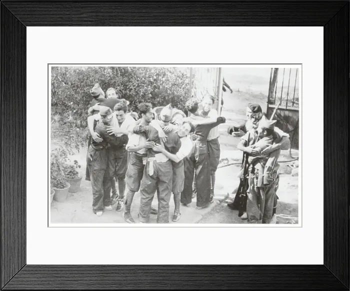 Framed Print : Weary Loyalists Greeting Reinforcements Framed Print : Weary Loyalists Greeting Reinforcements