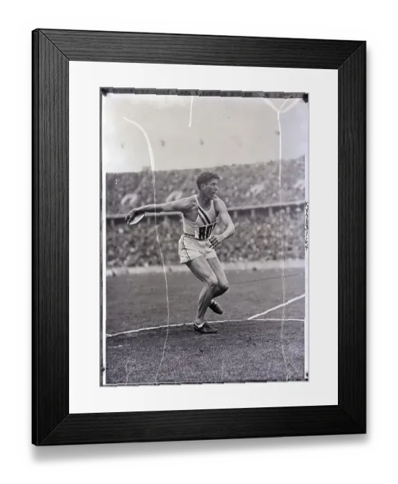 Framed Print : Glenn Morris Throws Discus Framed Print : Glenn Morris Throws Discus