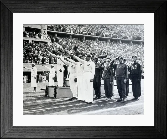 Framed Print : American Relay Team Receiving Gold Medal Framed Print : American Relay Team Receiving Gold Medal