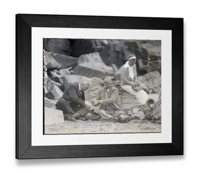 Framed Print : Franklin D. and Eleanor Roosevelt with Allison Dysart at Beach