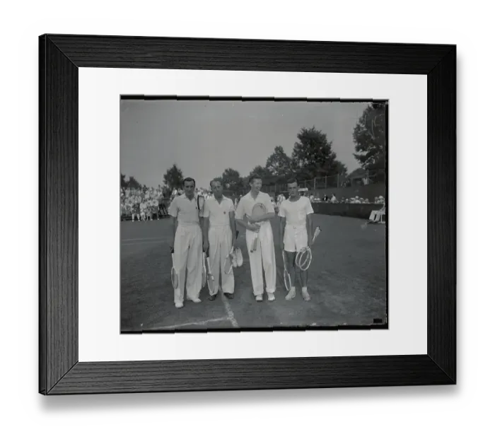 Framed Print : Tennis Players on Court Before Match Framed Print : Tennis Players on Court Before Match