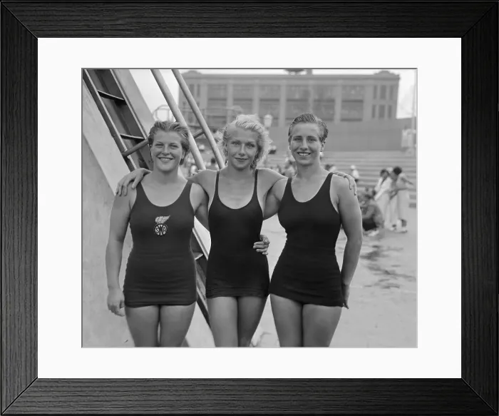 Framed Print : Divers Chosen in Olympic Team Tryouts Framed Print : Divers Chosen in Olympic Team Tryouts