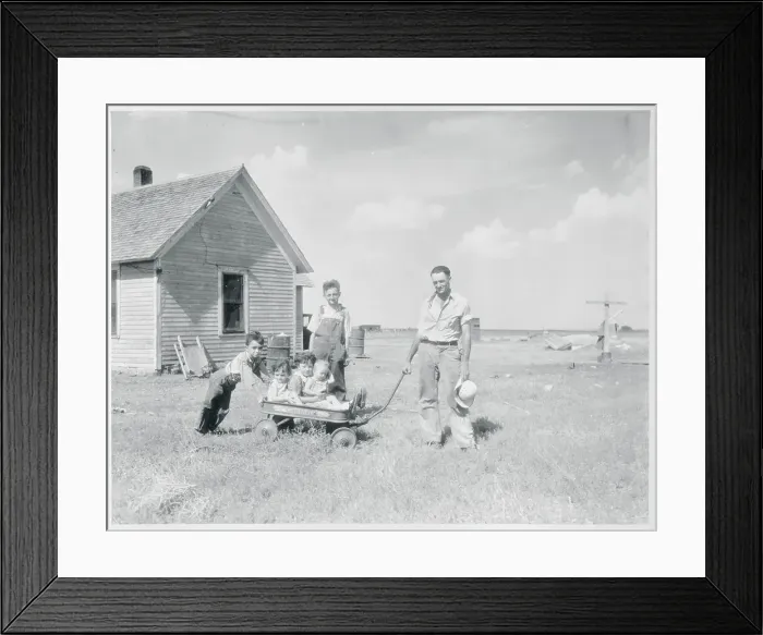 Framed Print : Portrait of Rudd Family Framed Print : Portrait of Rudd Family