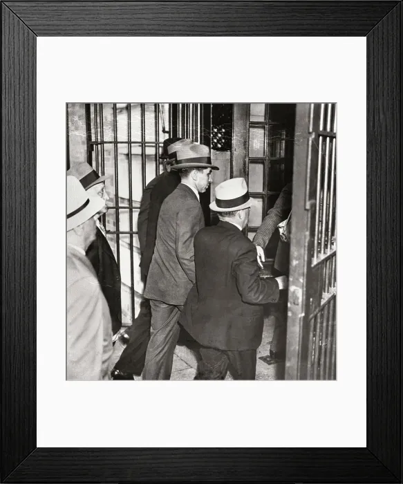 Framed Print : Lucky Luciano Entering Sing Sing Prison Framed Print : Lucky Luciano Entering Sing Sing Prison