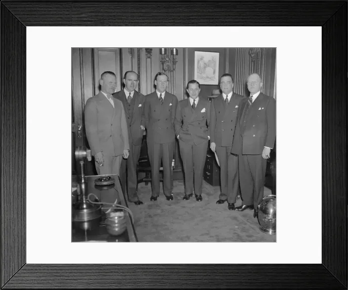 Framed Print : J. Edgar Hoover with Policemen Framed Print : J. Edgar Hoover with Policemen