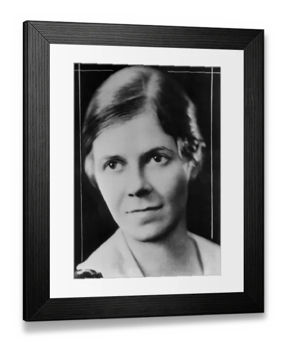 Framed Print : Author Nancy Titterton Found Slain in Bathtub Framed Print : Author Nancy Titterton Found Slain in Bathtub