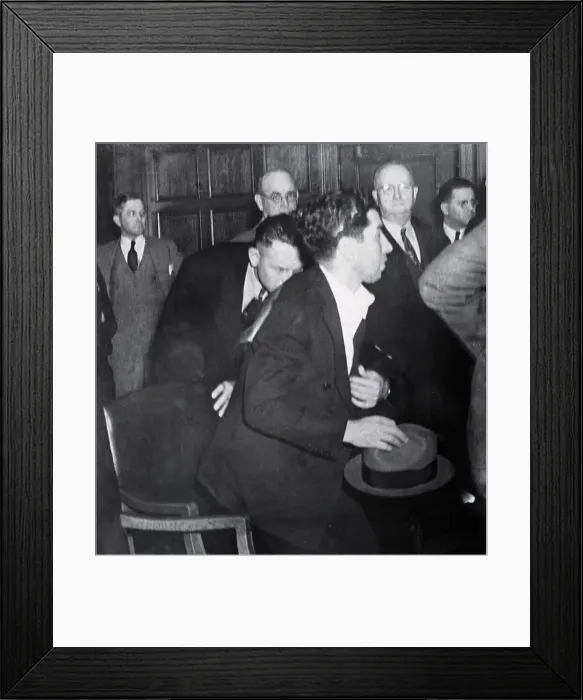 Framed Print : Lucky Luciano Getting up in Court Framed Print : Lucky Luciano Getting up in Court