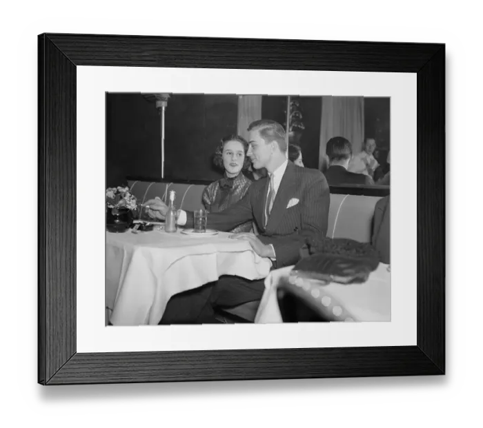 Framed Print : Franklin D. Roosevelt, Jr. Chatting with Barbara Cushing Framed Print : Franklin D. Roosevelt, Jr. Chatting with Barbara Cushing