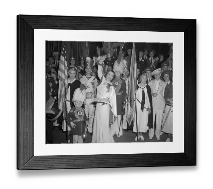Framed Print : Traveling Show Framed Print : Traveling Show