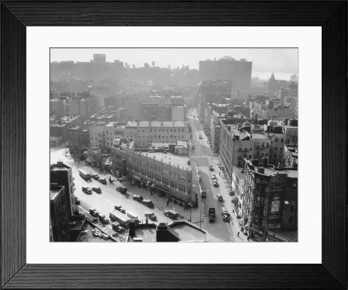 Framed Print : Greenwich Village, New York City Framed Print : Greenwich Village, New York City