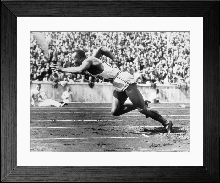 Framed Print : Jesse Owens at Start of Race