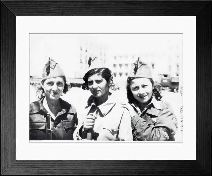 Framed Print : Three Pro-Franco Women Soldiers in Madrid 1936 Framed Print : Three Pro-Franco Women Soldiers in Madrid 1936